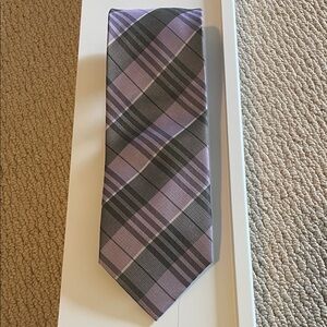 Euro knot by Alberto Zerra lavendar/grey tie. perfect condition